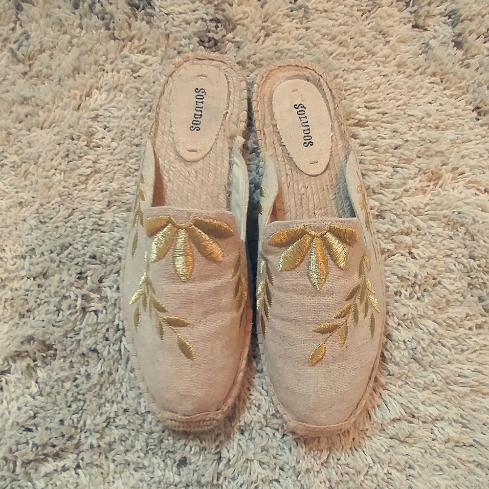 Soludos Embroidered Mules